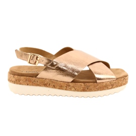 Sandale din piele pentru femei Caprice pe platformă 9-28712 933 Pink-Gold de aur Sandale din piele pentru femei Caprice pe platformă 9-28712 933 Pink-Gold de aur