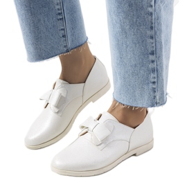 Brogues albi cu fundita Korner