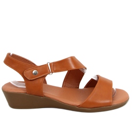 Sandale pe o pană joasă Shara Camel maro Sandale pe o pană joasă Shara Camel maro