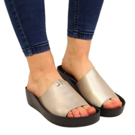 Papuci cu platforma din piele Filippo W PAW199B aurii de aur Papuci cu platforma din piele Filippo W PAW199B aurii de aur