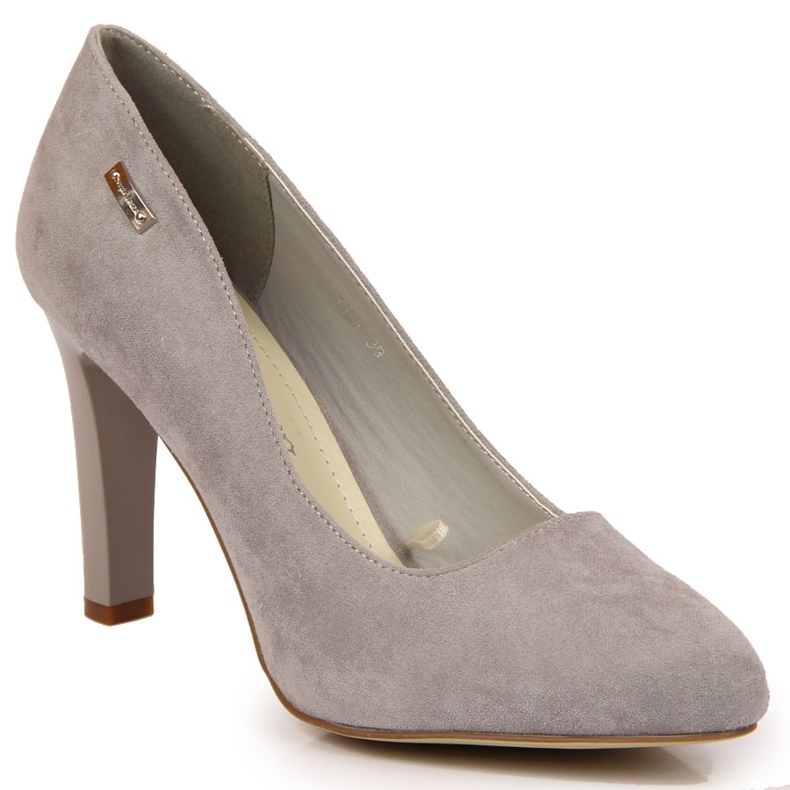 Pumps pe un stâlp gri Sergio Leone din piele intoarsa