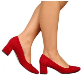 Pompe pe un stâlp roșu de piele de căprioară Juma roşu