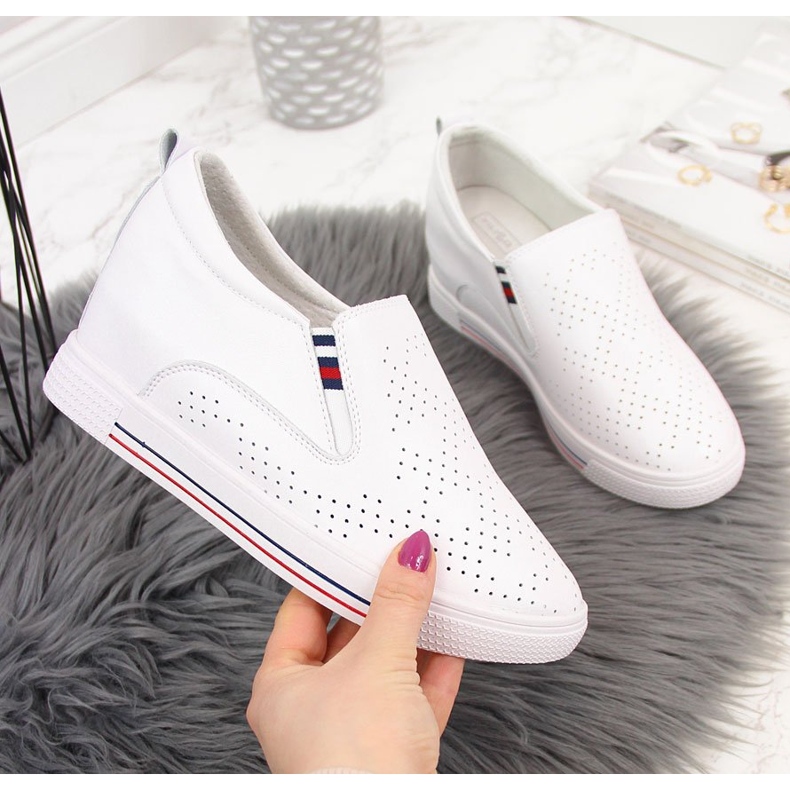 Tenisi de damă din piele pe pană albă ajurata Filippo