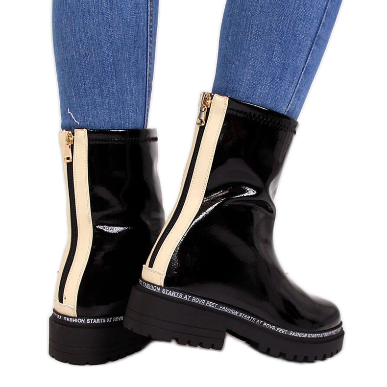 S.Barski Cizme negre din piele lacuita de S. Barski negru