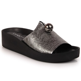 Papuci de damă din piele cu ornament argintiu T.Sokolski Papuci de damă din piele cu ornament argintiu T.Sokolski