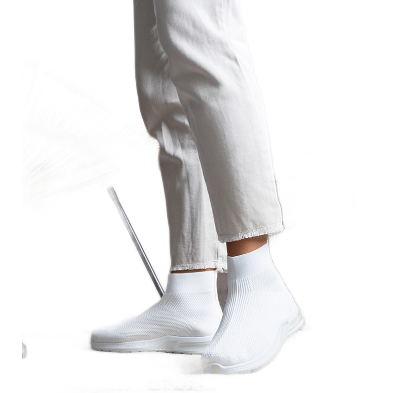 Tenisi albi de la Salgado