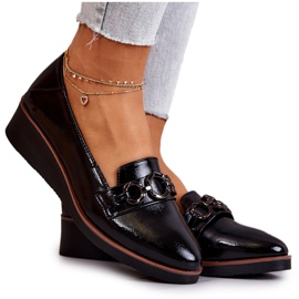 Vinceza Pantofi cu pană din piele lacuată Melodii negre negru