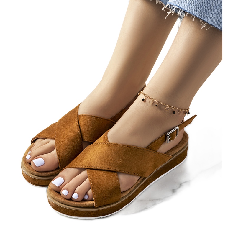 Sandale maro din piele intoarsa de la Savage