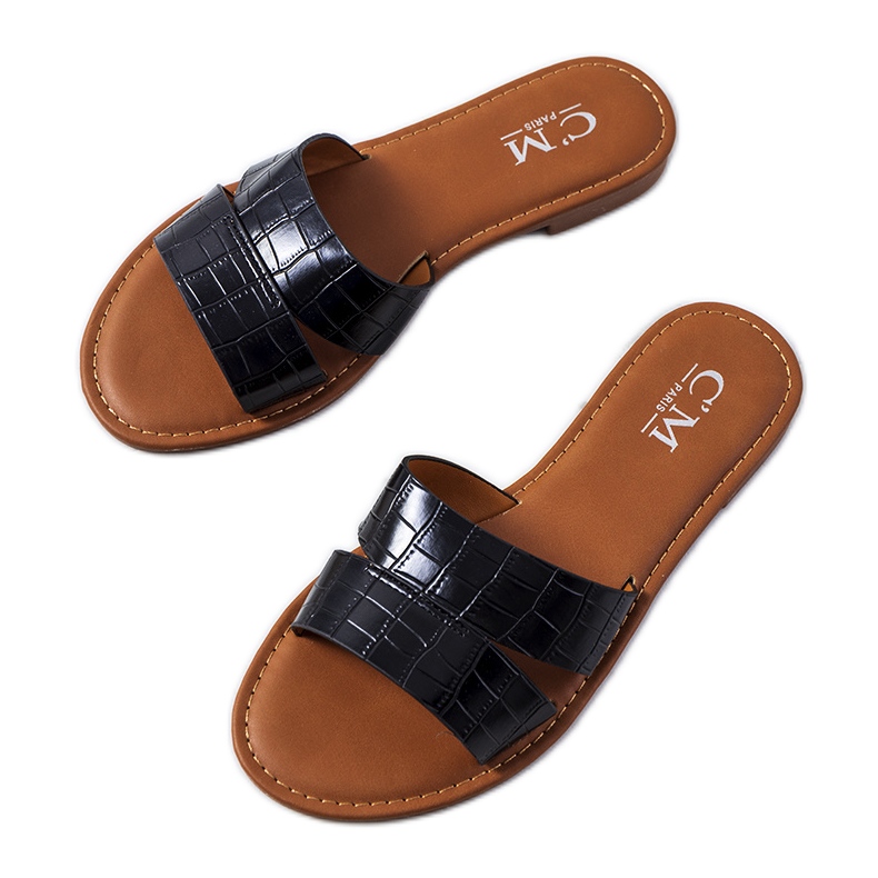 Papucii negri eleganti ai Milei negru