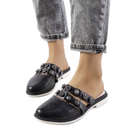 Papuci negri decorati cu crampoane Asselt negru