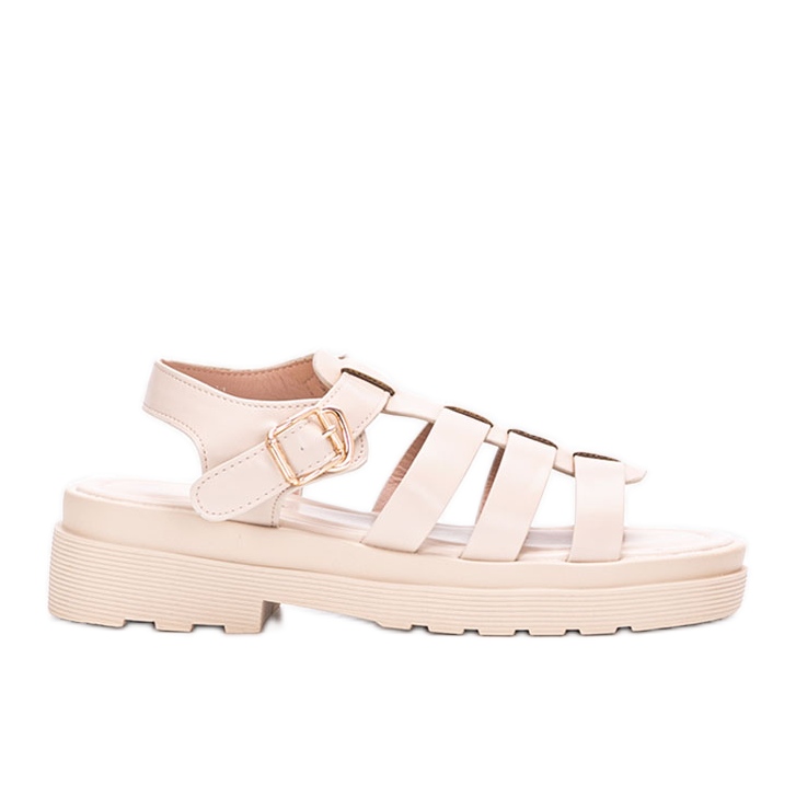 Sandalele de damă bej ale lui Bradama