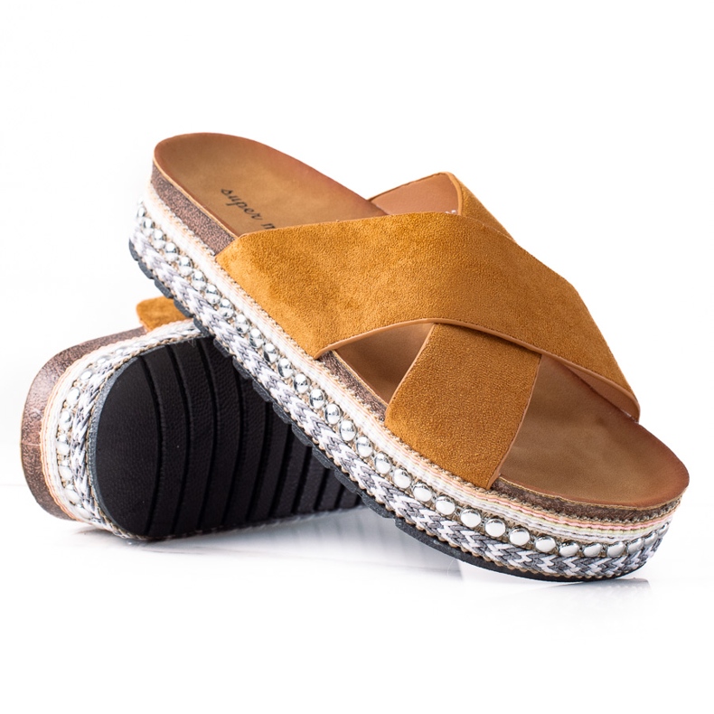 SHELOVET Papuci la modă pe platformă maro