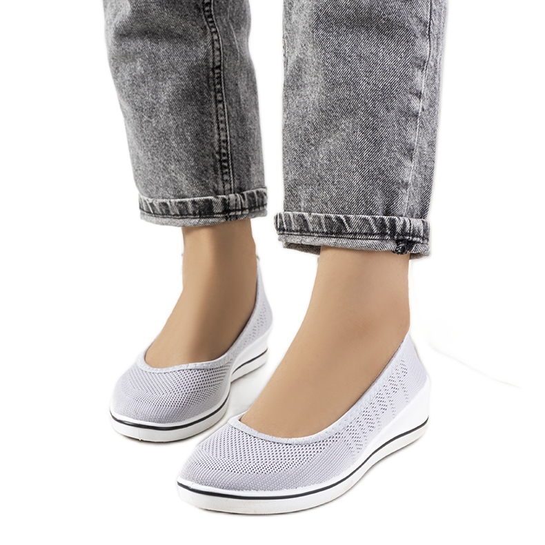 Tenisi gri Loane cu pană