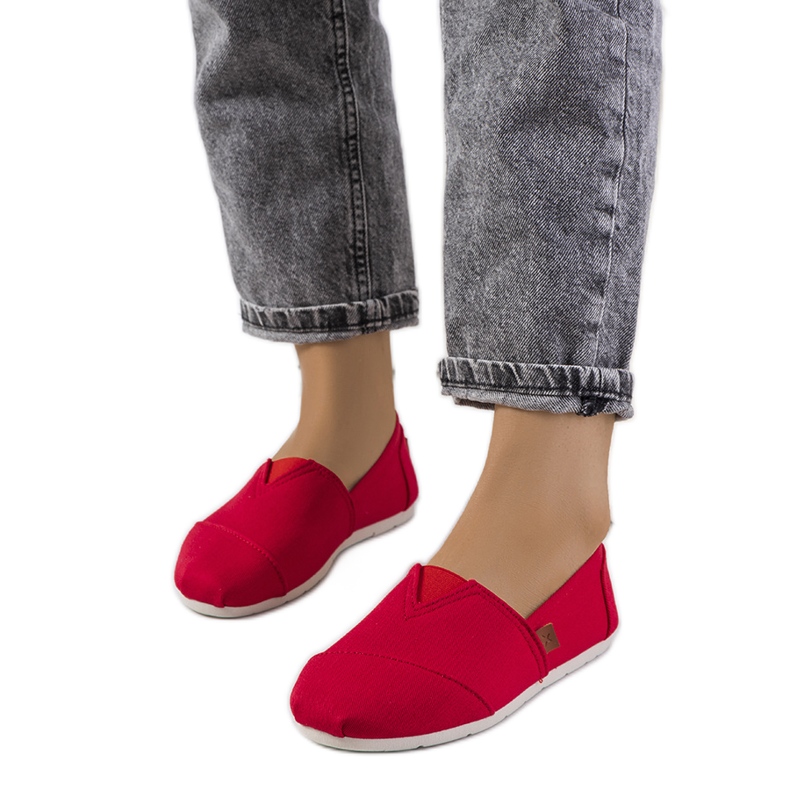 Adidași roșii Basser roșu Adidași roșii Basser roșu