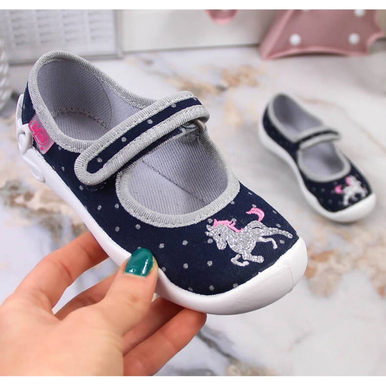 Papuci de fete Befado negri cu velcro cu unicorn negru