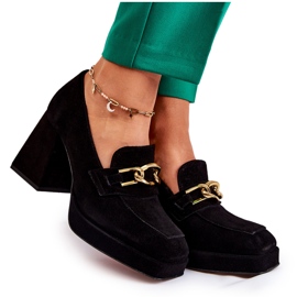 Pompe din piele intoarsa cu lant decorativ Laura Messi 2444 negru