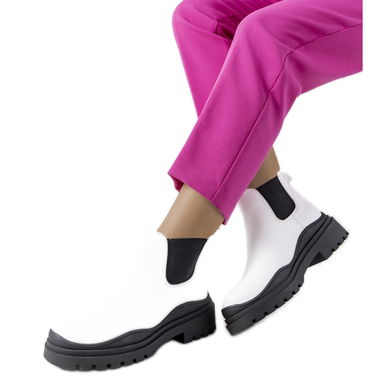 Cizme albe pe talpă înaltă Wekey