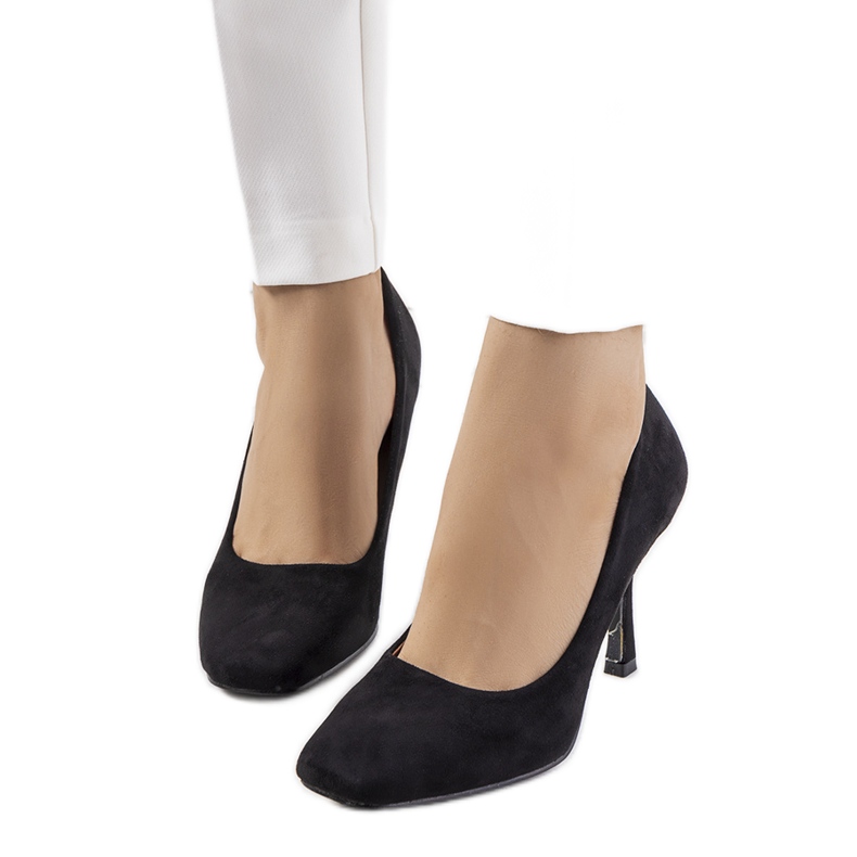 Pompi negri pe toc stiletto Coxi negru Pompi negri pe toc stiletto Coxi negru