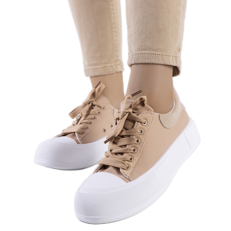 BM Tenisi maro pe platforma Kilkenny