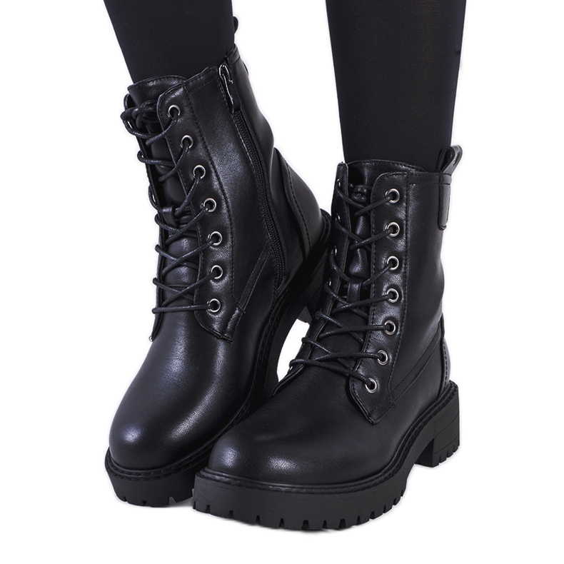 Cizme negre din piele ecologică de la Wellspring negru Cizme negre din piele ecologică de la Wellspring negru