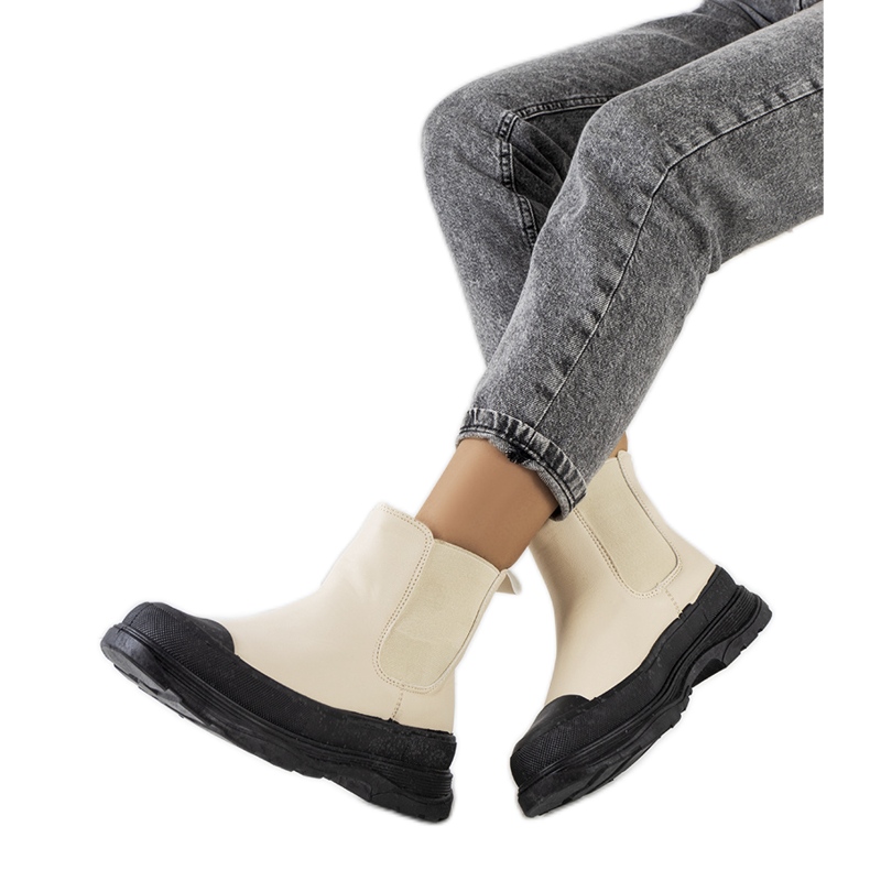 Cizme chelsea bej din piele ecologică de la Loree