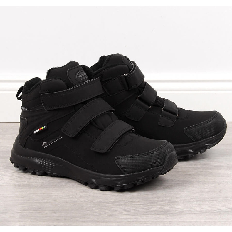 Pantofi de trekking american Club izolați, impermeabili, negri negru