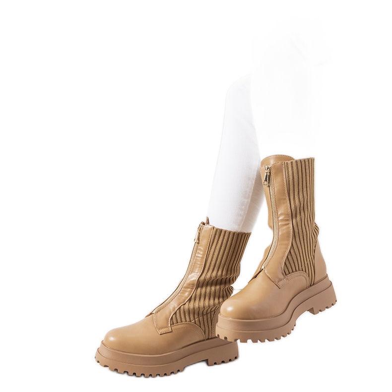 Cizme maro cu partea superioară a șosetei de la Lewin Cizme maro cu partea superioară a șosetei de la Lewin