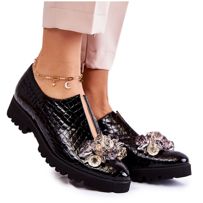 Pantofi Eleganti Lacuiti Cu Ornament Crocodil Negru Cindy
