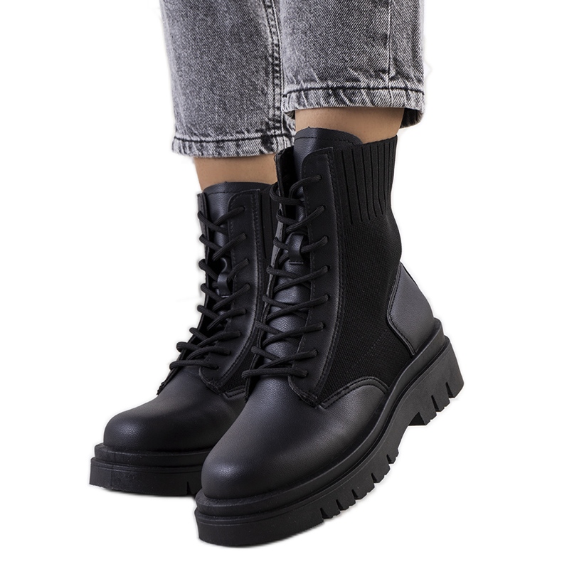 Capcani Lennon negri negru