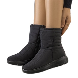 PA1 Cizme matlasate negre de la Alani negru