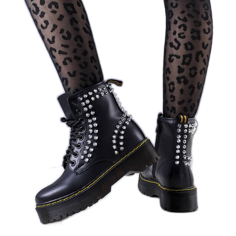 PA1 Cizme negre cu crampoane Castello negru