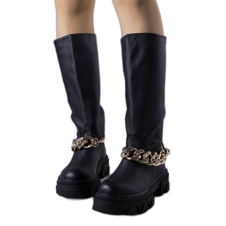 Cizme izolate negre de la Cumia negru