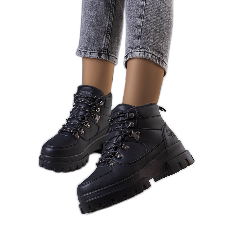 Cizme izolate negre LCJ-22-31-1435L Lee Cooper negru
