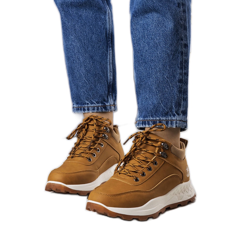 Cizme izolate maro de dama de la Durani