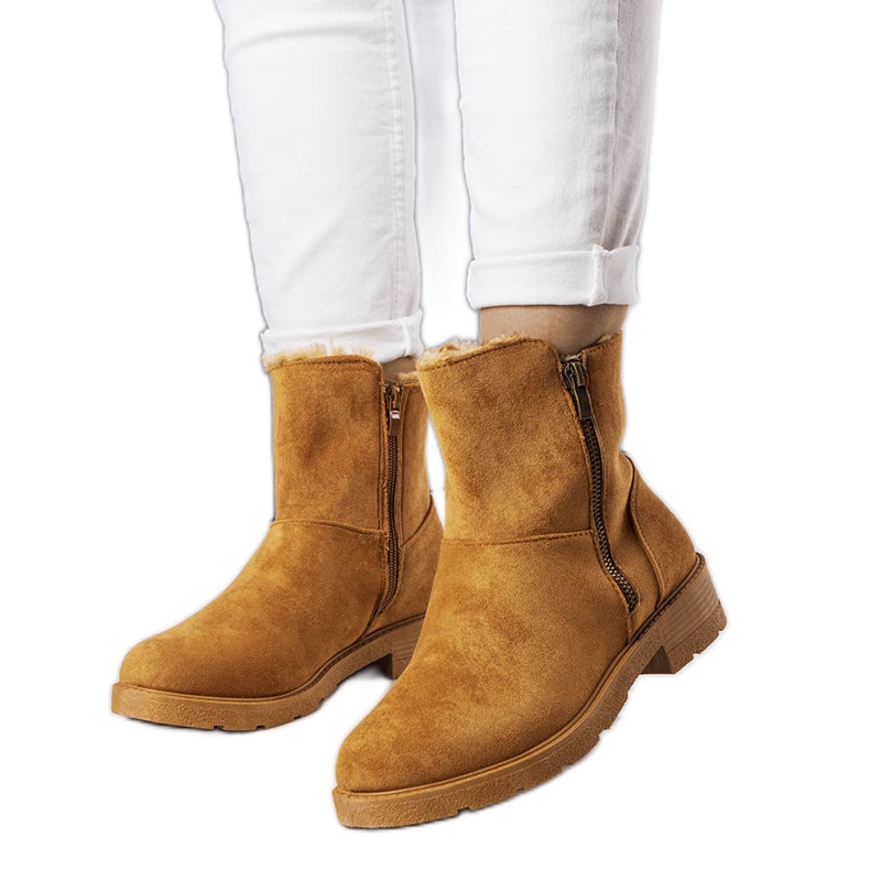 Cizme izolate maro Salona