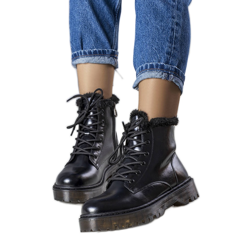 Trappers izolați negru Martoli cu blană