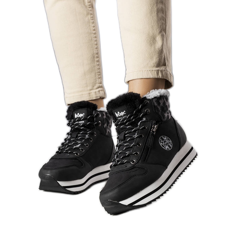 Cizme izolate negre LCJ-22-31-1448L Lee Cooper negru