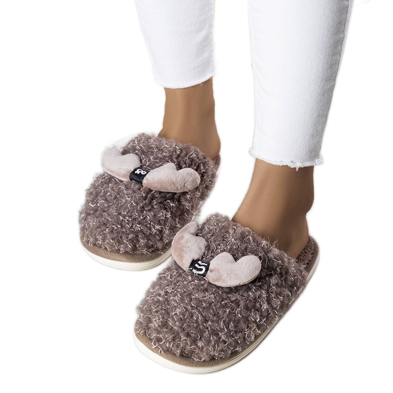 BM Papuci maro cu blana de la Rosny