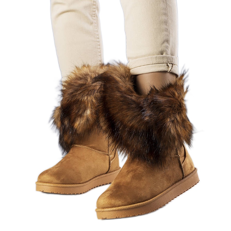 BM Cizme de zăpadă maro izolate cu blană de la Kynlee gri