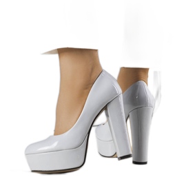 BM Pompe gri cu toc înalt de la Kari