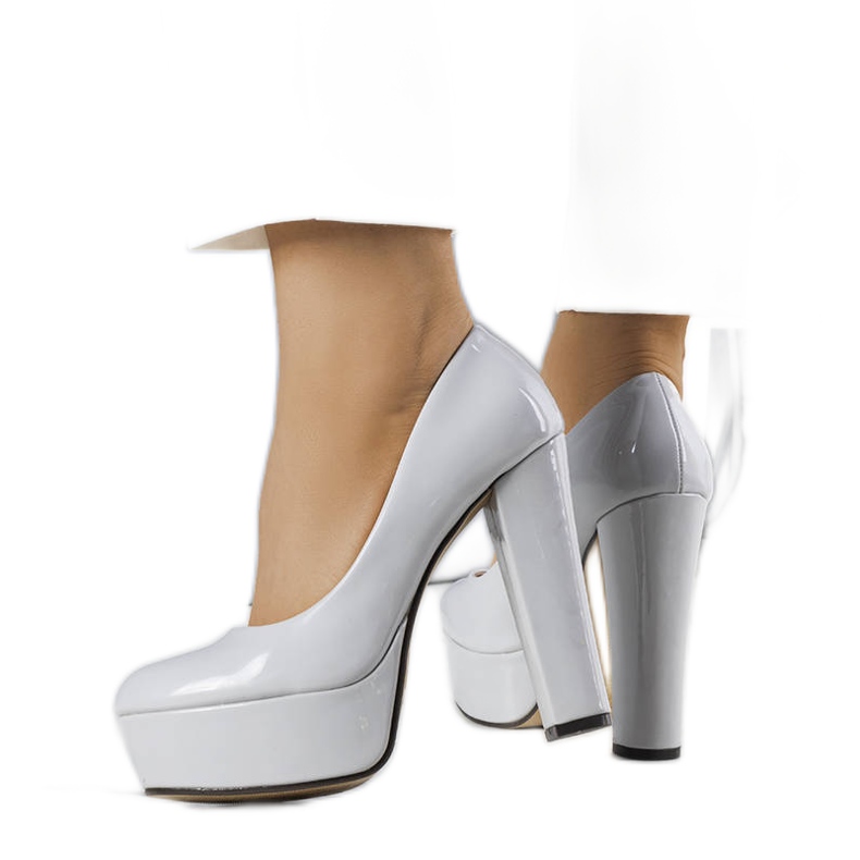 BM Pompe gri cu toc înalt de la Kari