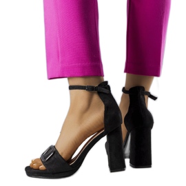 BM Sandale cu bloc negru Linda BM Sandale cu bloc negru Linda