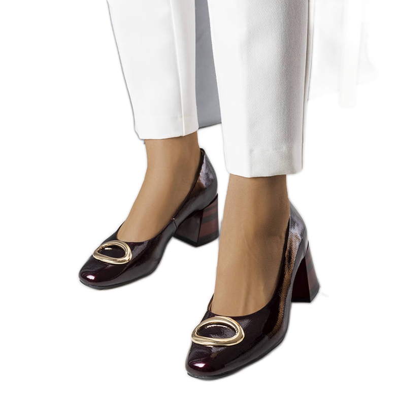 BM Pompi din piele lacuita bordeie de la Kathleen roșu BM Pompi din piele lacuita bordeie de la Kathleen roșu