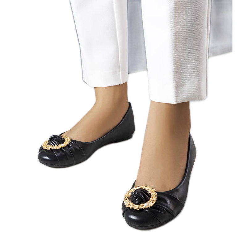 Balerini negri cu decor auriu de la Antoinette negru