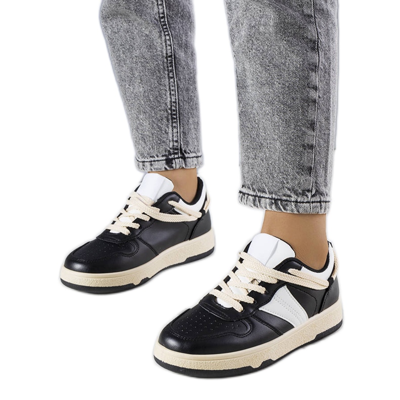 Adidasi negri de dama Marcella bej