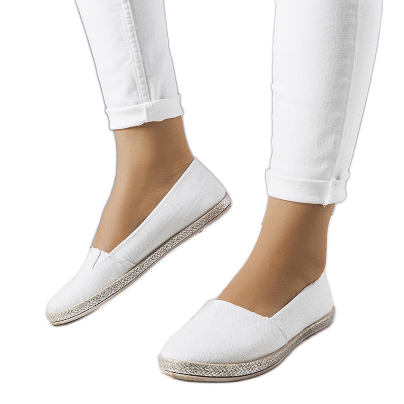 Espadrile cu sclipici albe de la Margaret