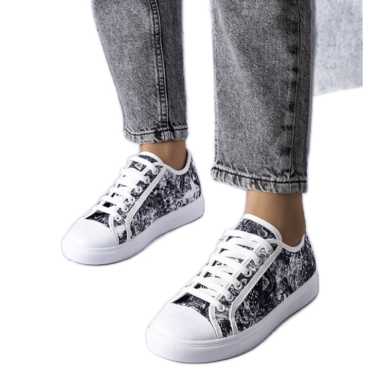 Tenisi din material textil alb și negru de la Aucoin