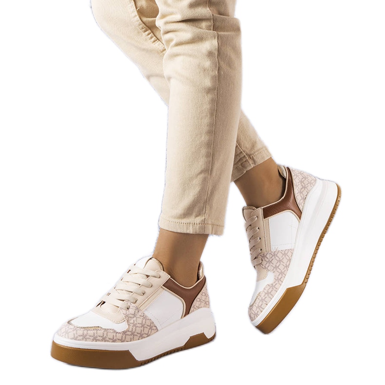 Tenisi maro decorati cu monograma Grandbois