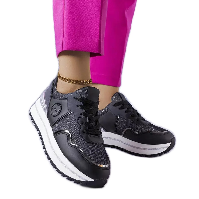 Tenisi negri cu inserții cu sclipici de la Léves negru Tenisi negri cu inserții cu sclipici de la Léves negru