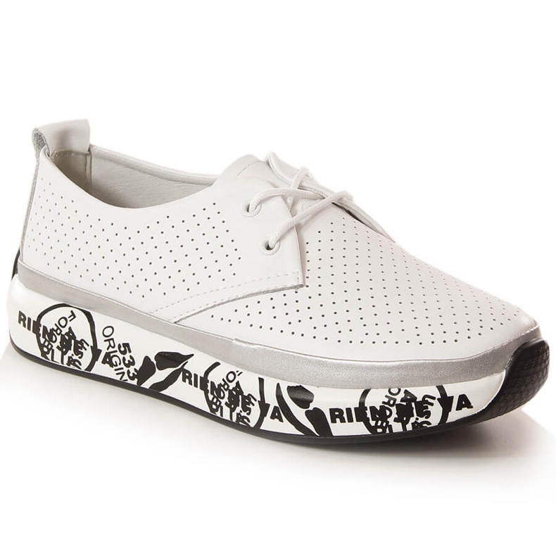 Pantofi de dama din piele pe platforma alba T.Sokolski W23-29